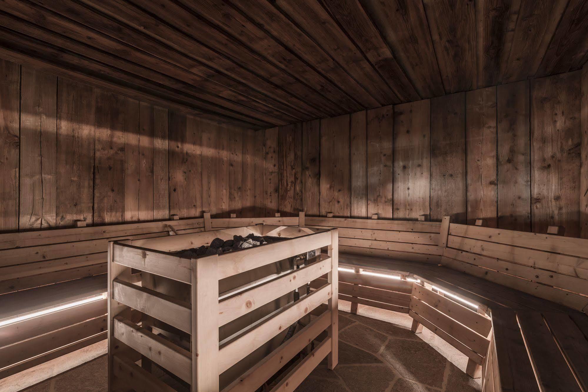 Hotel Bad Schoergau Sarentino Екстер'єр фото