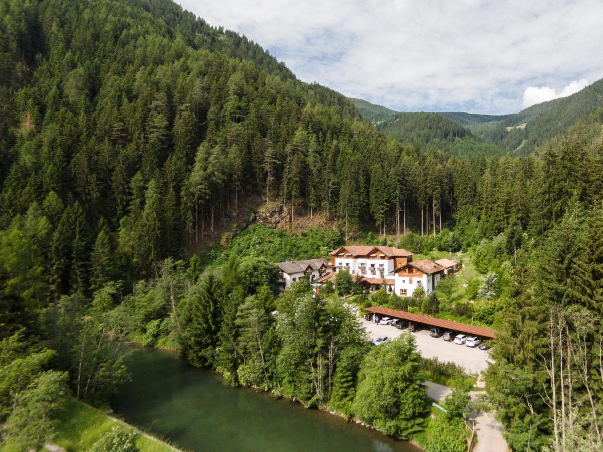 Hotel Bad Schoergau Sarentino Екстер'єр фото